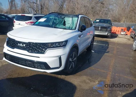 2022 Kia Sorento S z USA, uszkodzony, nr VIN 5XYRL4LC0NG138957